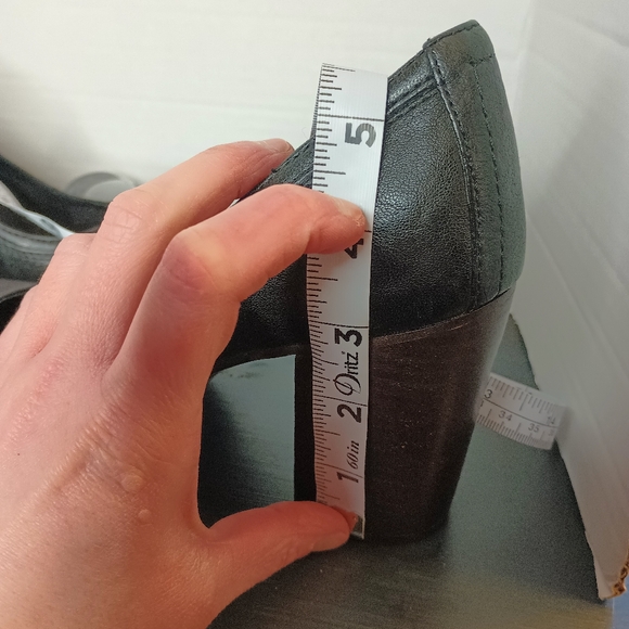 Frye Womens Carson Pump Block Heels Size 8 Black Wood Leather Academia - Picture 11 of 11